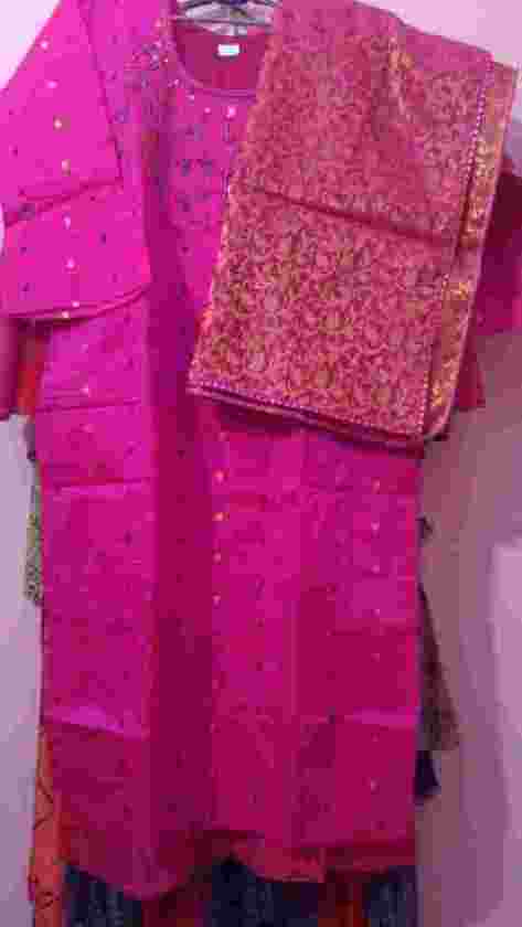 Kurti with banarasi dupatta